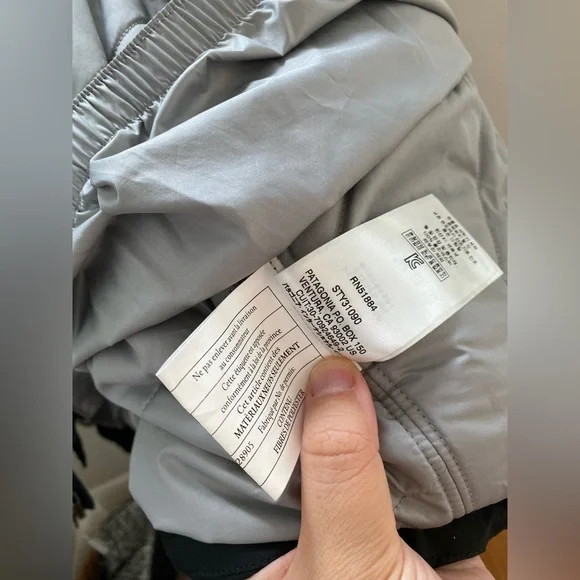 ❌SOLD❌Patagonia Women's Jackets - Insulated Snowbelle Jacket size xs in Black - Picture 14 of 15